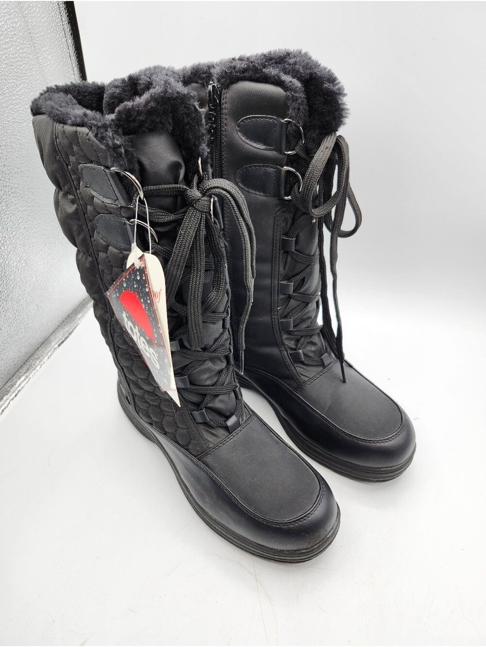 Totes Black Quilted Lace-Up Winter Boots with Faux Fur Collar NWT
